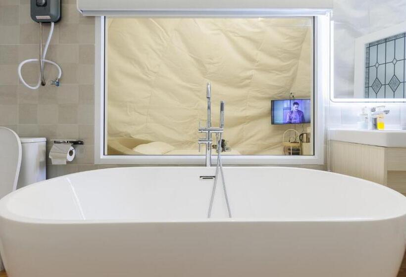 جناح مزود بجاكوزى, Ozone By บ้านเขาค้อ