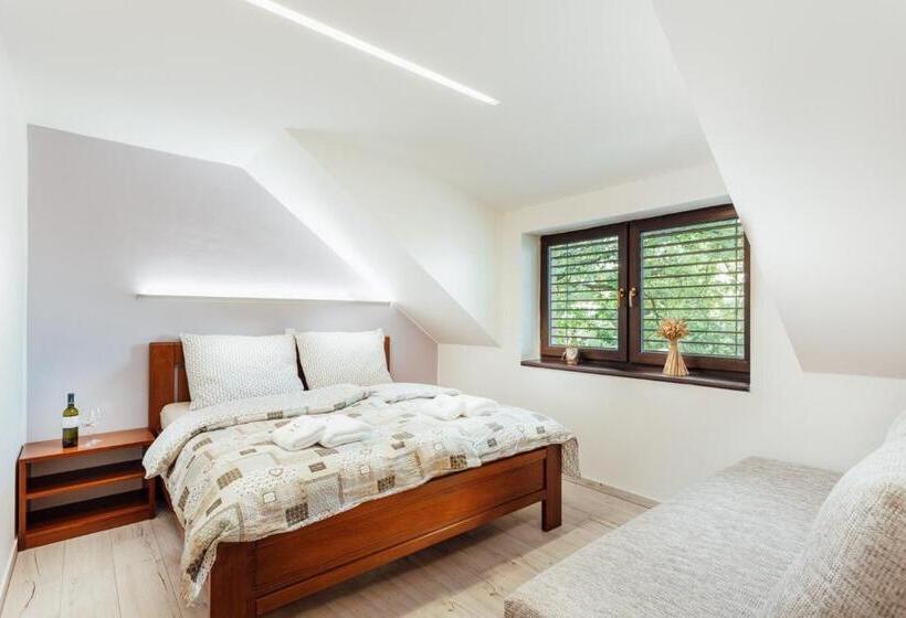 キングサイズベッドのスタンダードルーム, Penzion U Harmáčků