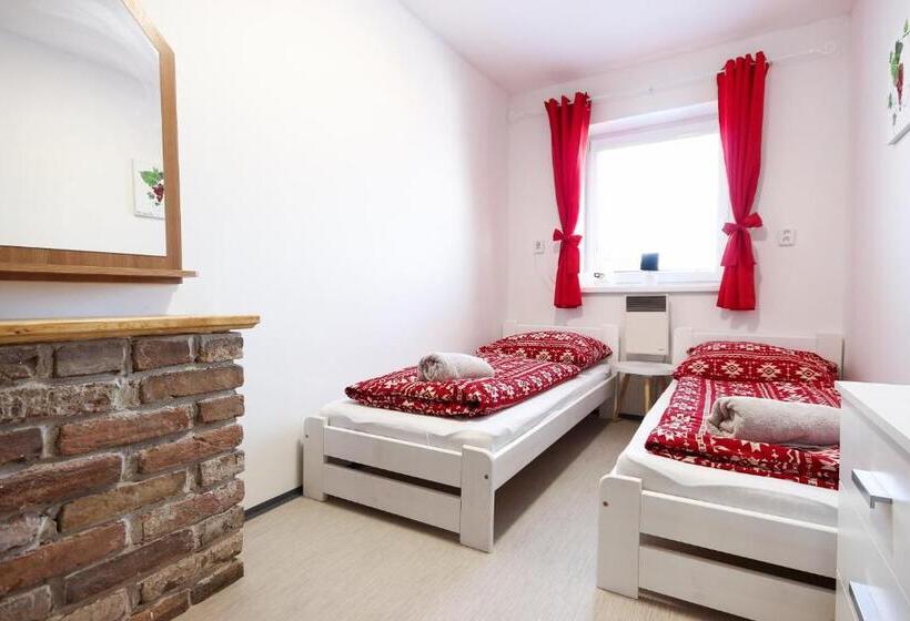 غرفة قياسية, Penzion Bazén Víno Sklep U Palečků