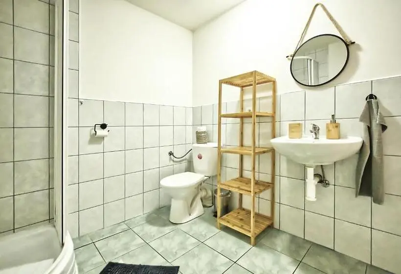 Standard Neljän Hengen Huone, Penzion Bazén Víno Sklep U Palečků