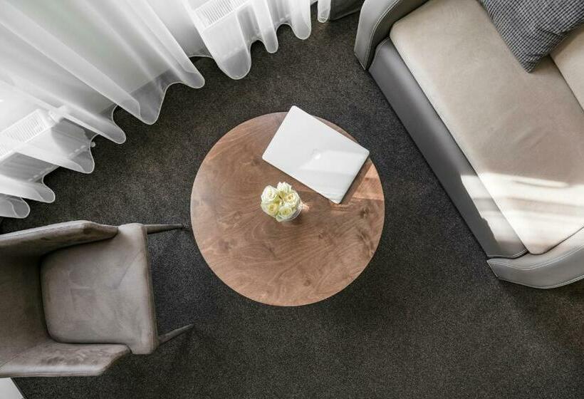 استودیوی لوکس, Senamiesčio Apartamentai