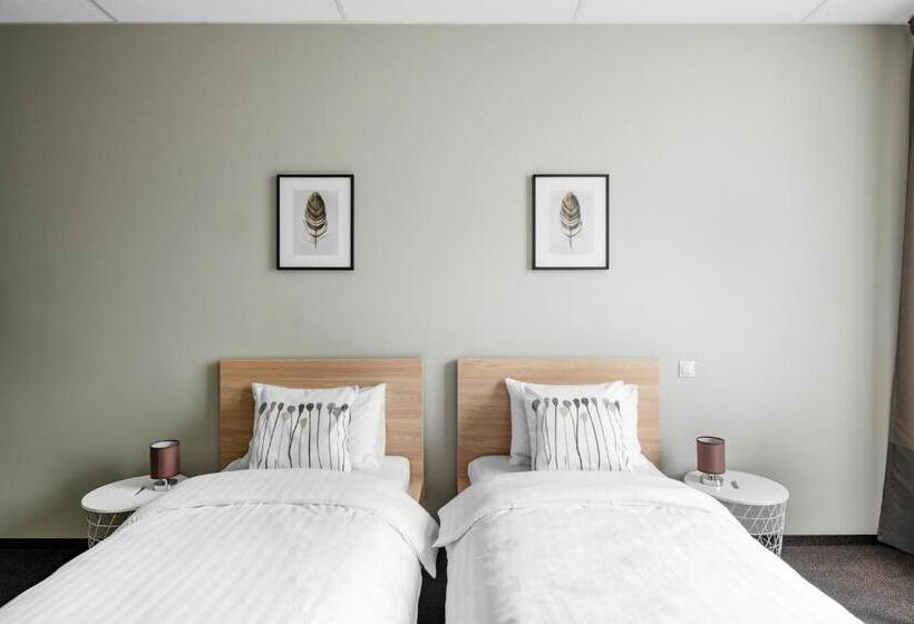 استودیوی سوپریور, Senamiesčio Apartamentai