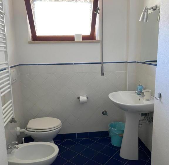 اتاق لوکس با چشم‌انداز دریا, Villa Luisa B&b