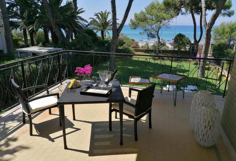 اتاق لوکس با چشم‌انداز دریا, Villa Luisa B&b