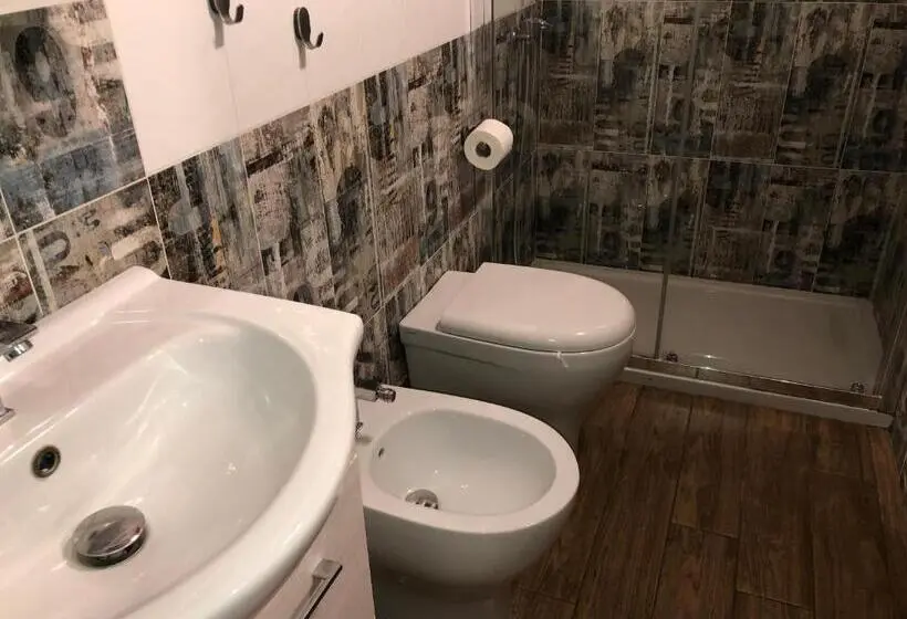 اتاق لوکس, B&b Magada