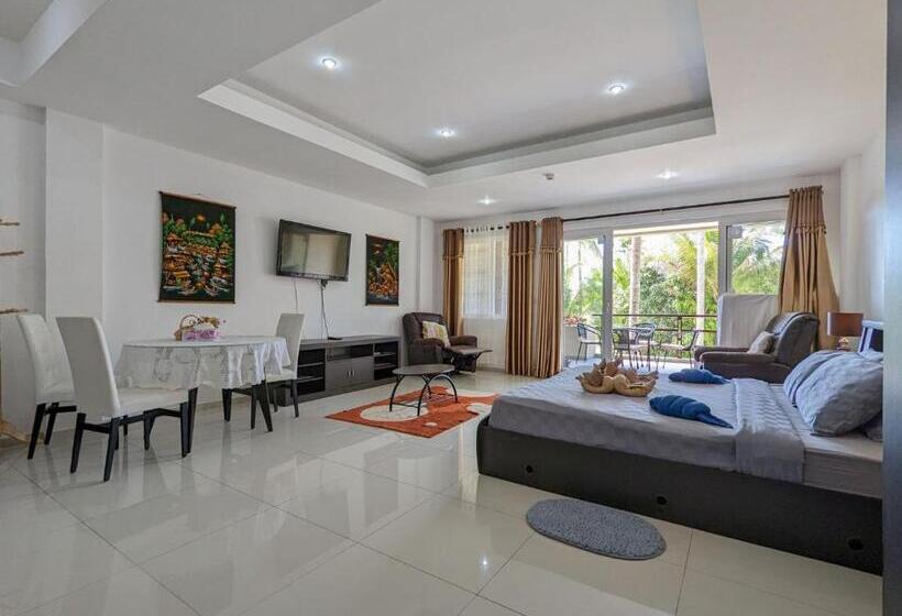 Студия Стандарт Вид на Море, Siam Royal Bay Beach Villa And Beachfront Apartments