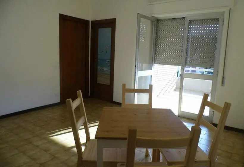 ファミリールーム, A Casa Di Nelly