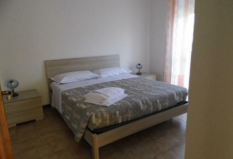 家庭间, A Casa Di Nelly