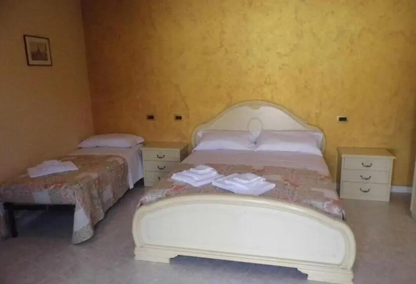 スタンダードトリプルルーム, A Casa Di Nelly