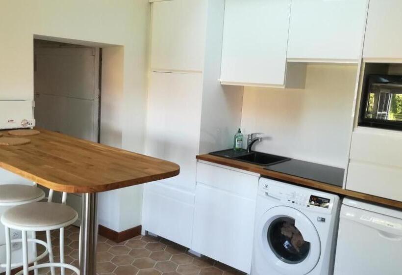 デラックススタジオ, Chambres D Hôtes La Prévôté   Ancien Couvent Contre La Cathédrale