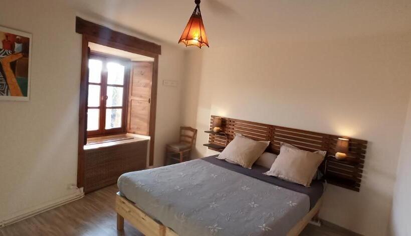 スイート（家族用）, Chambres D Hôtes La Prévôté   Ancien Couvent Contre La Cathédrale