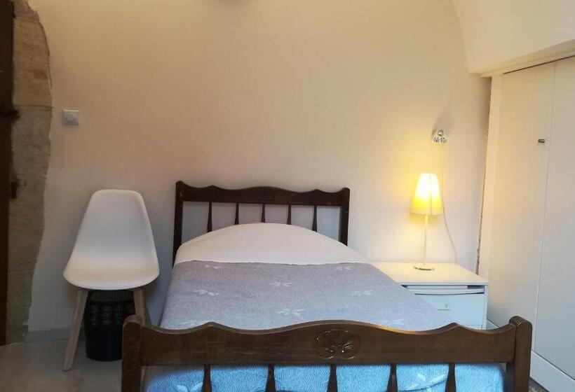 スタンダードトリプルルーム, Chambres D Hôtes La Prévôté   Ancien Couvent Contre La Cathédrale