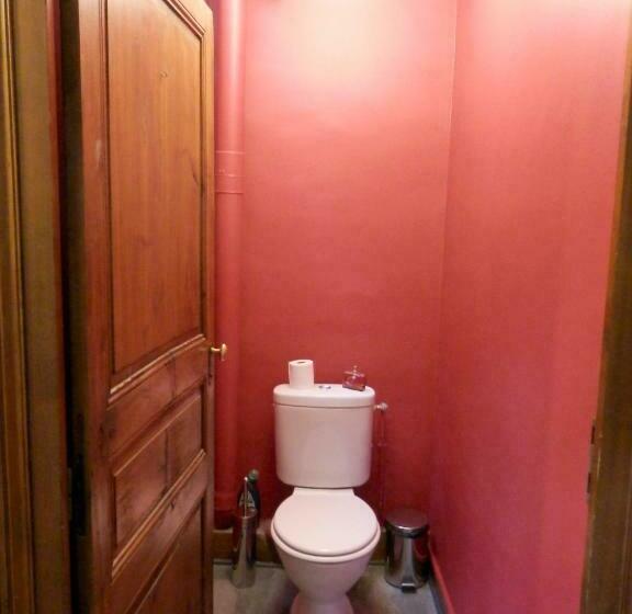 バス共有のスタンダードルーム, Chambres D Hôtes La Prévôté   Ancien Couvent Contre La Cathédrale