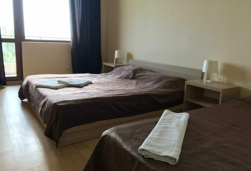 Номер Стандарт Трехместный, Family Hotel Akra