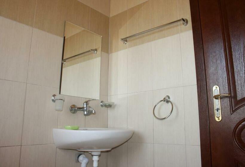 Номер Стандарт Трехместный, Family Hotel Akra
