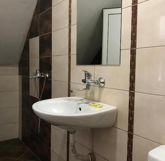 Четырехместный Номер Стандарт с Балконом, Family Hotel Akra