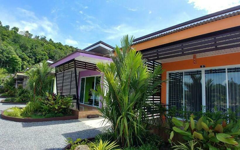 스탠다드 룸 킹사이즈 침대, โรงแรม ทิพย์บุรี ริเวอร์ไซค์