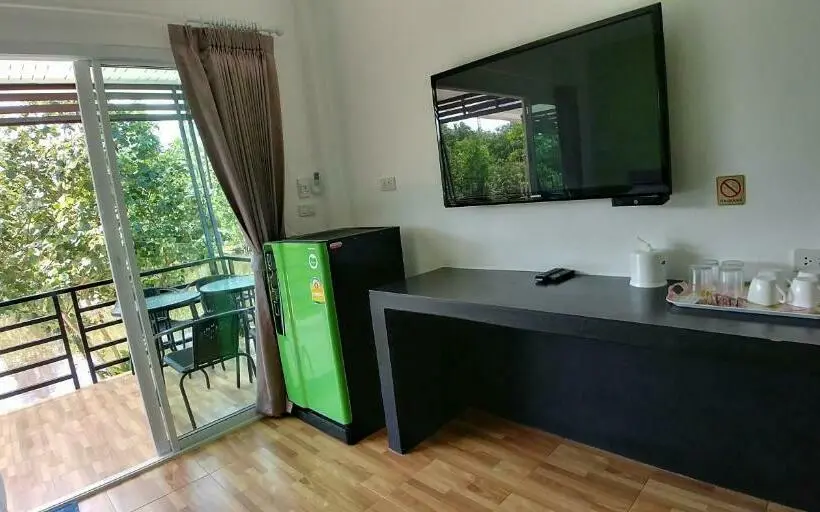 デラックスルーム, โรงแรม ทิพย์บุรี ริเวอร์ไซค์