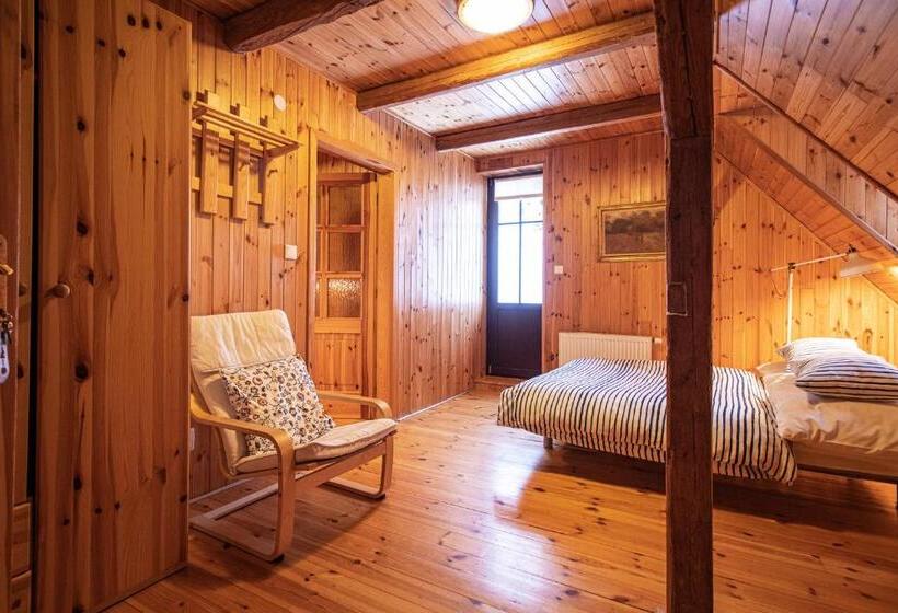 استودیوی استاندارد, Penzion Statek U Rajtrů