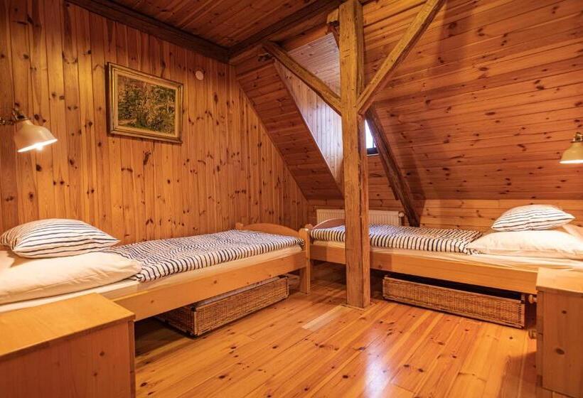 标准工作室, Penzion Statek U Rajtrů