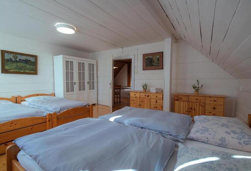 استودیوی استاندارد, Penzion Statek U Rajtrů