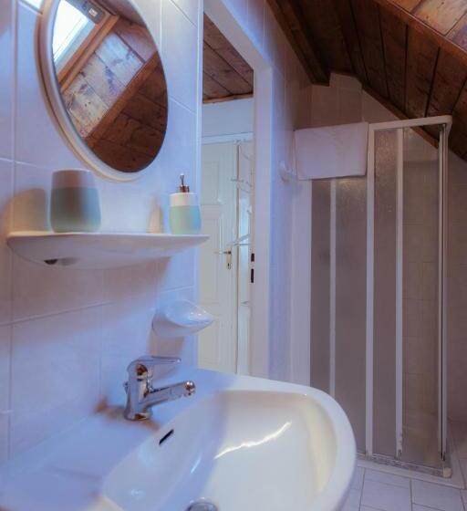 استودیوی استاندارد, Penzion Statek U Rajtrů