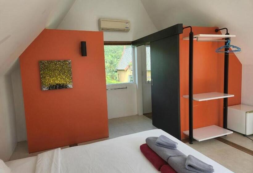 سوئیت جونیور با چشم‌انداز باغ, Siam Royal Bay Beach Villa And Beachfront Apartments