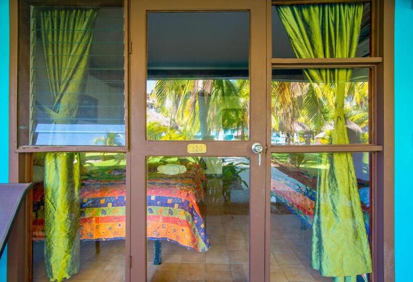 家庭间, Beach Break Resort