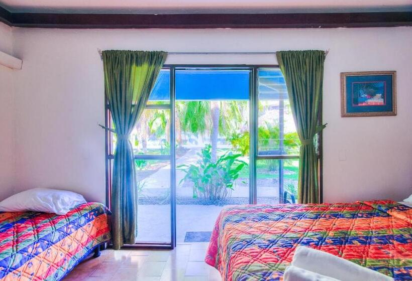 家庭间, Beach Break Resort