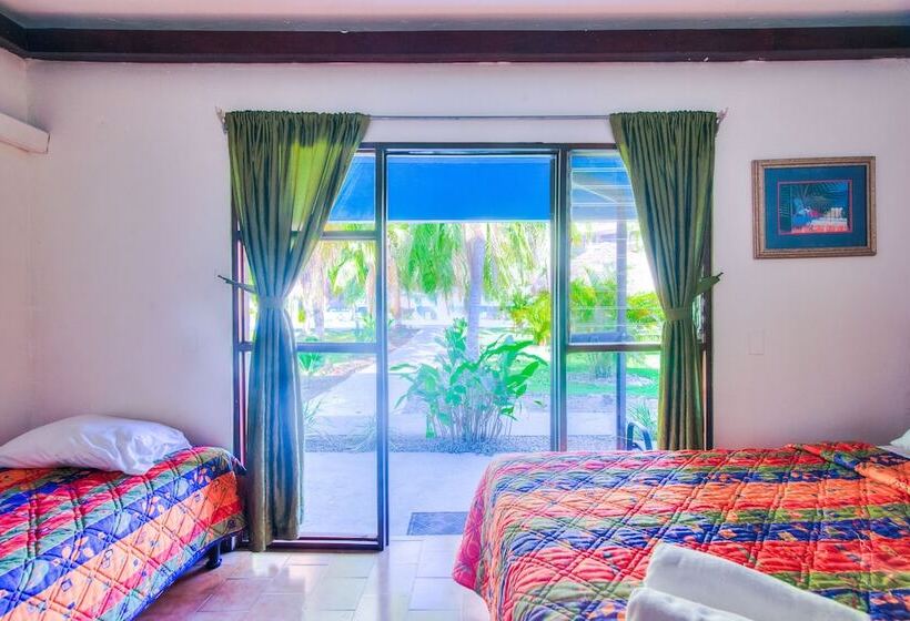 家庭间, Beach Break Resort