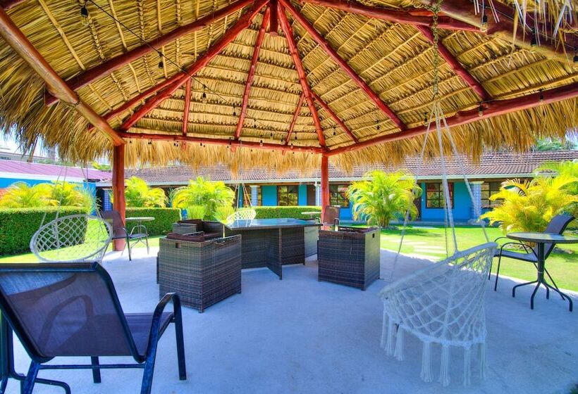 家庭间, Beach Break Resort