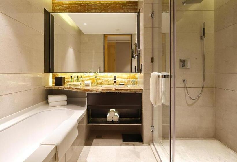 スタンダードシティビュールーム, Crowne Plaza Beijing Lido, An Ihg