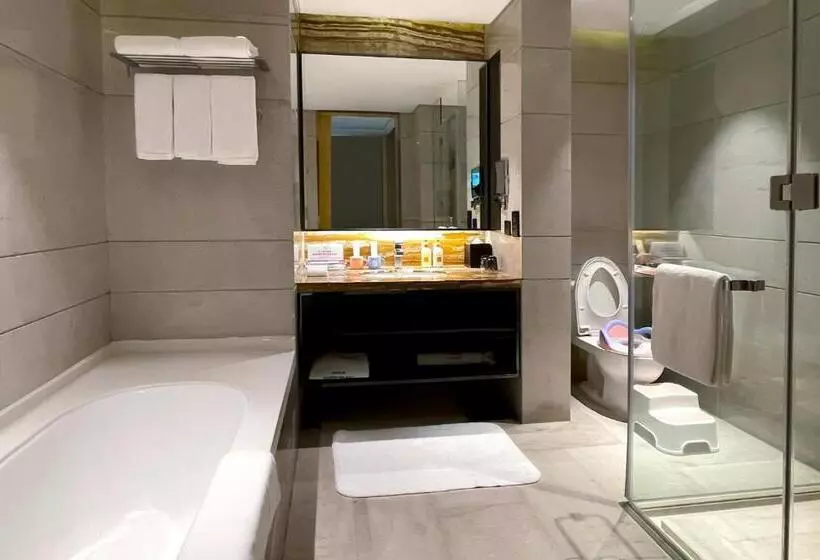 Standard-huone King-vuode, Crowne Plaza Beijing Lido, An Ihg