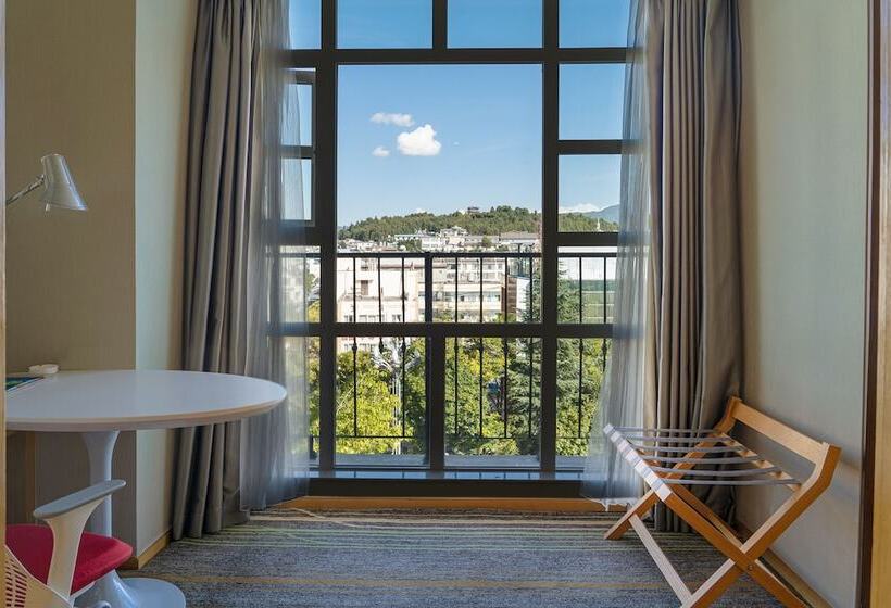 Quarto Estandar Cama Casal, Hilton Garden Inn Lijiang