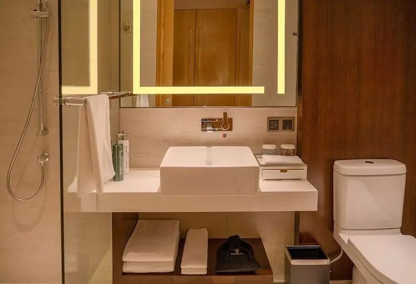 キングサイズベッドのスタンダードルーム, Hilton Garden Inn Lijiang