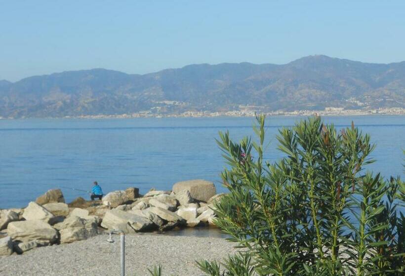 Quarto Estandar Cama King, B&b Dormirereggiocalabria