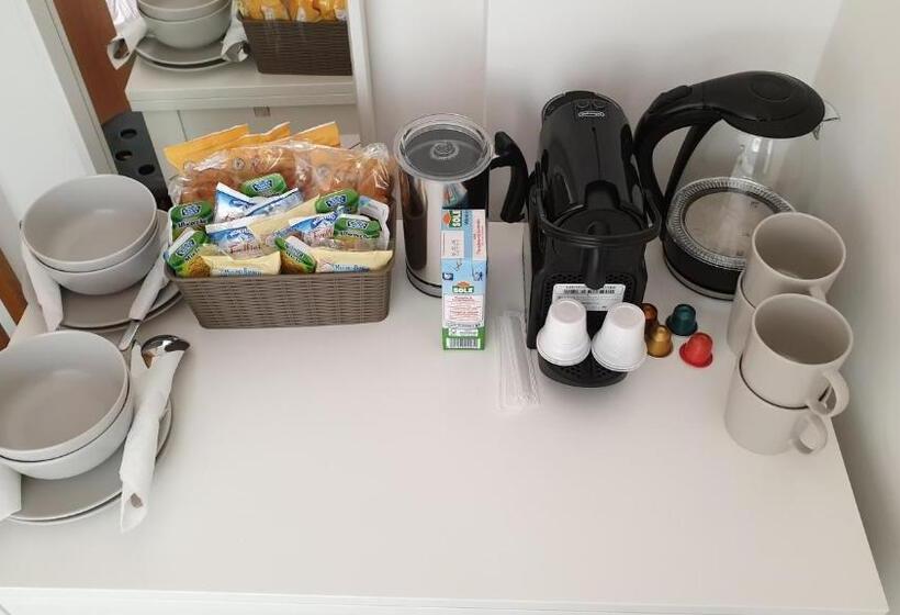 غرفة قياسية رباعية, B&b Iris