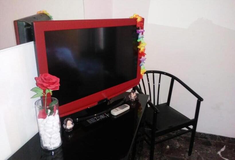 スタンダードルーム, B&b Lo Scrigno