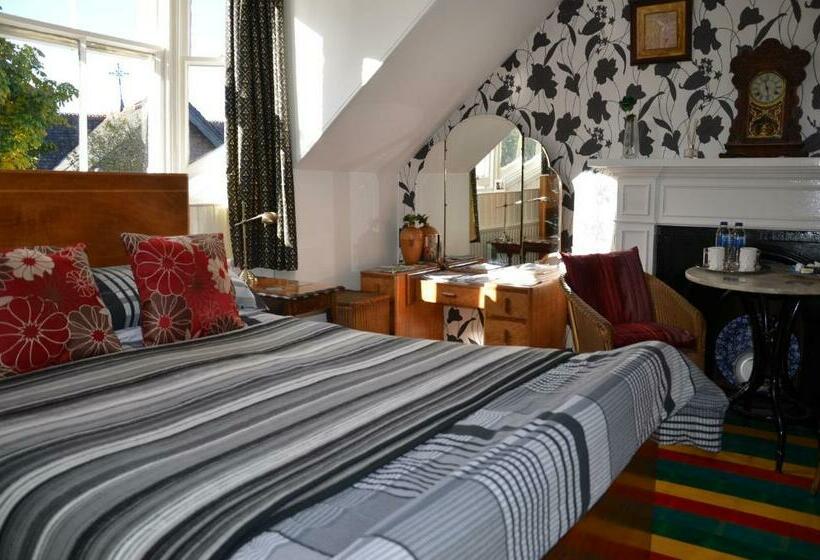 豪华房间, Averon House