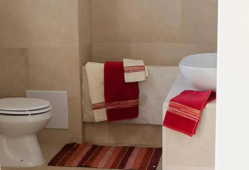 Deluxe Neljän Hengen Huone, Casale Donna Rosa