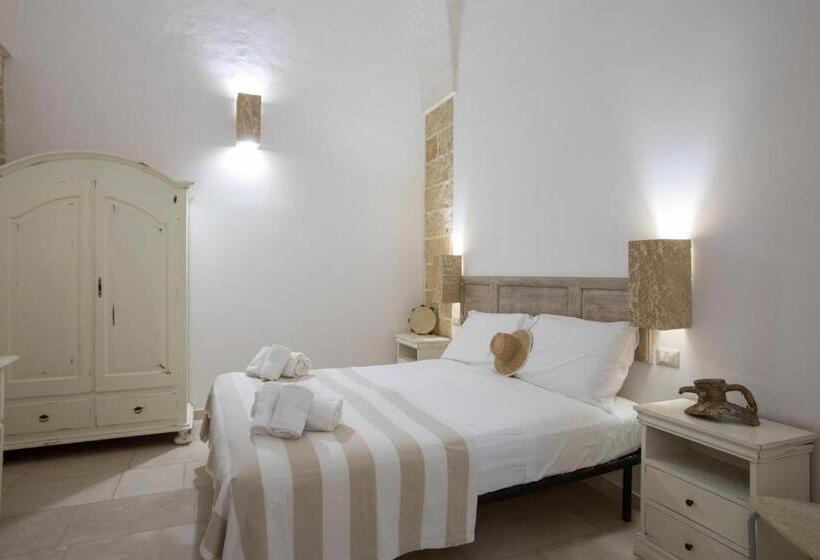 חדר קלאסי לשלושה, Casale Donna Rosa