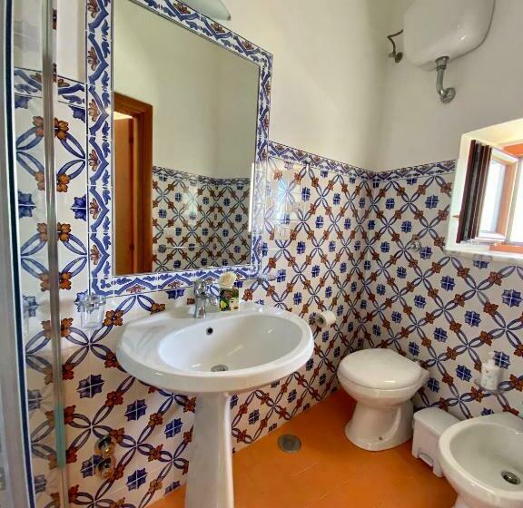 オーシャンビュースタンダードルームバルコニー付き, Residenza Porta Di Mare