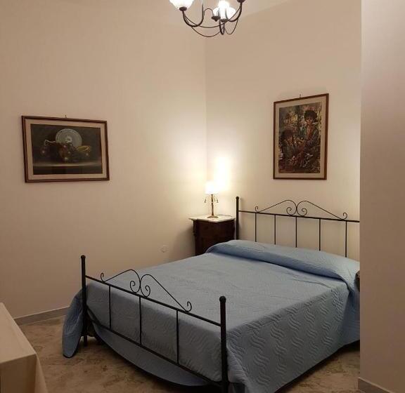 オーシャンビュースタンダードルームバルコニー付き, Residenza Porta Di Mare