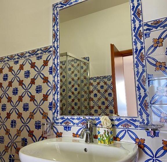 Triple Room Sea View, Residenza Porta Di Mare