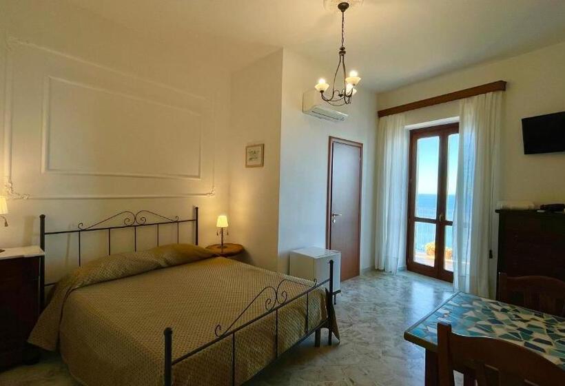 Номер Стандарт Вид на Море с Балконом, Residenza Porta Di Mare