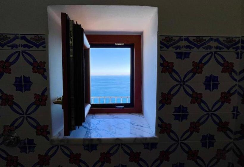 オーシャンビュースタンダードルームバルコニー付き, Residenza Porta Di Mare