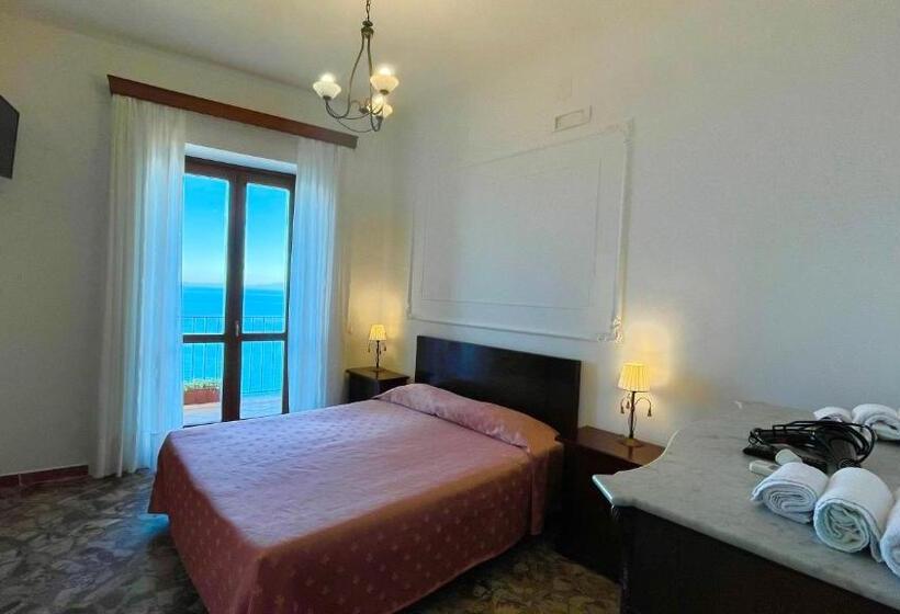Triple Room Sea View, Residenza Porta Di Mare