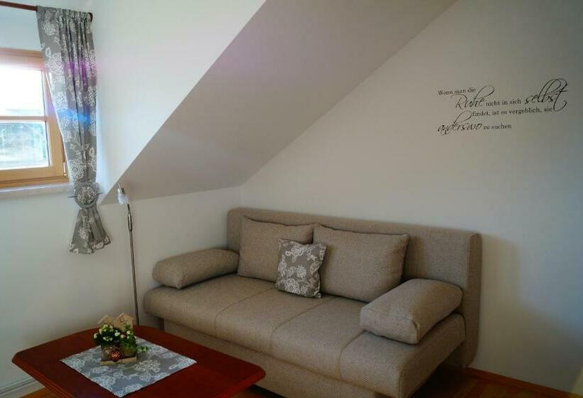 标准工作室带阳台, Haus Pürcher