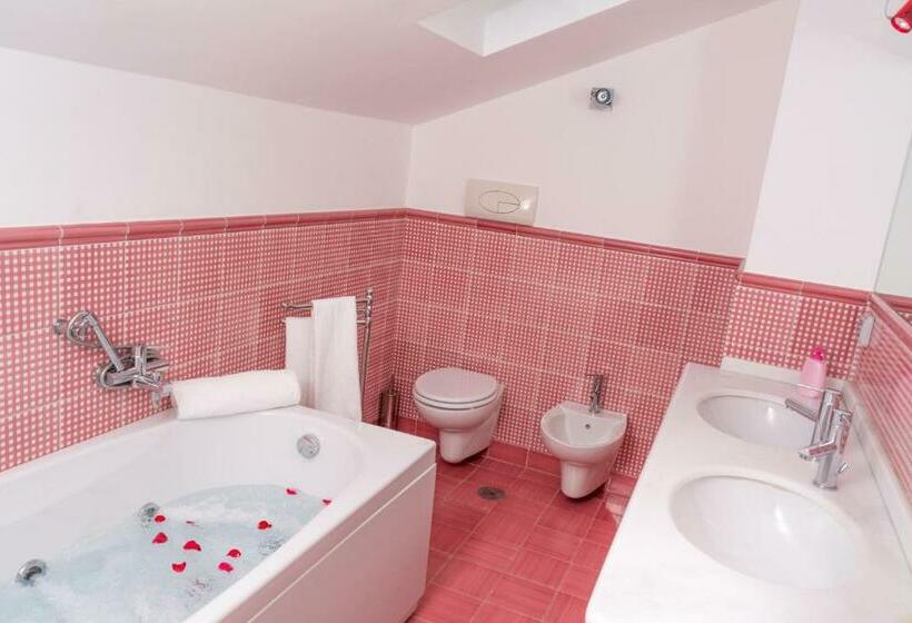 Семейный Полулюкс, La Belle Vie B&b