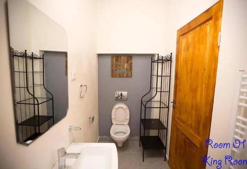 キングサイズベッドのスタンダードルーム, 4 Rooms Piata Sfatului
